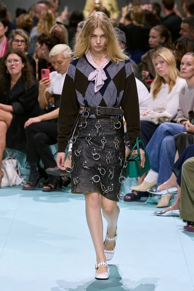 Look 31